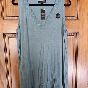 Lane Bryant Green Sleeveless Relaxed Tank Top